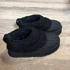 UGG tazz villa knit platform US 5